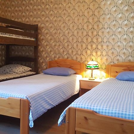 Deluxe Apartments In The City Center With Balcony Pärnu Esterno foto